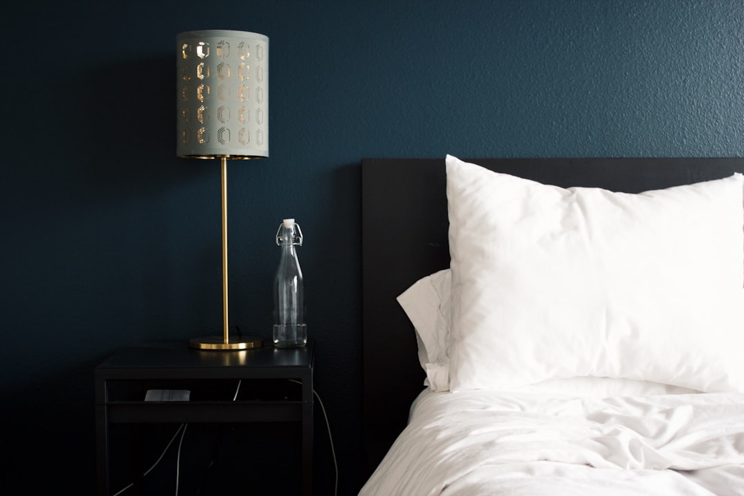 white pillow bedroom